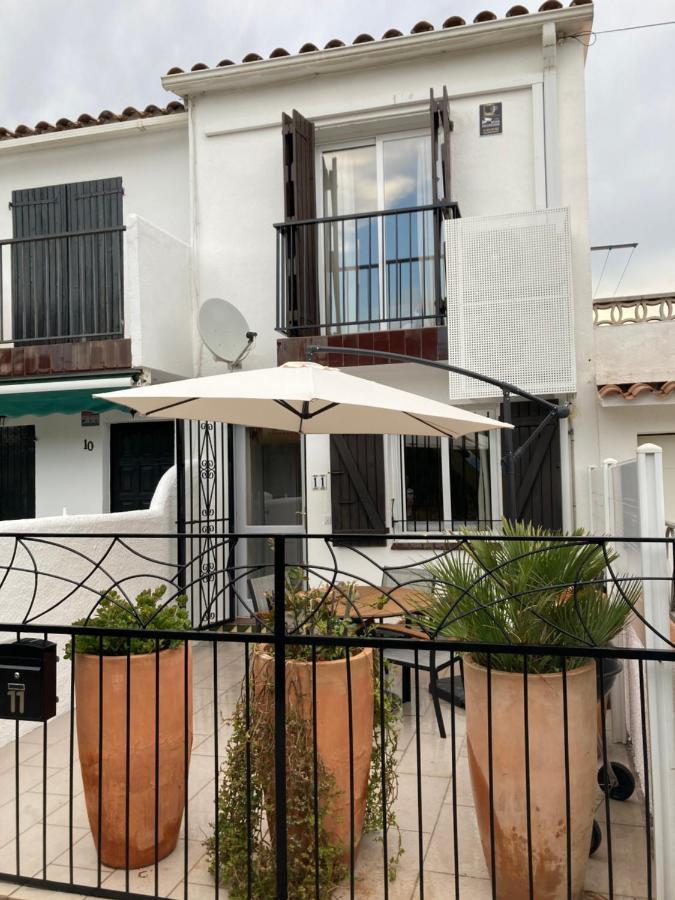 Charmante Maison Coeur De Ville 650M Plage เอมปูเรียบราบา ภายนอก รูปภาพ